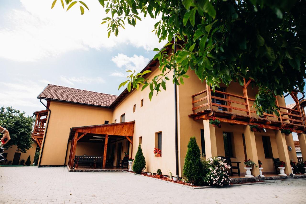 Iris 2 Bed & Breakfast Praid Luaran gambar