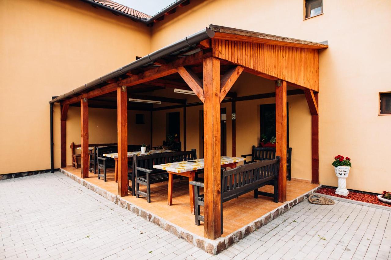 Iris 2 Bed & Breakfast Praid Luaran gambar